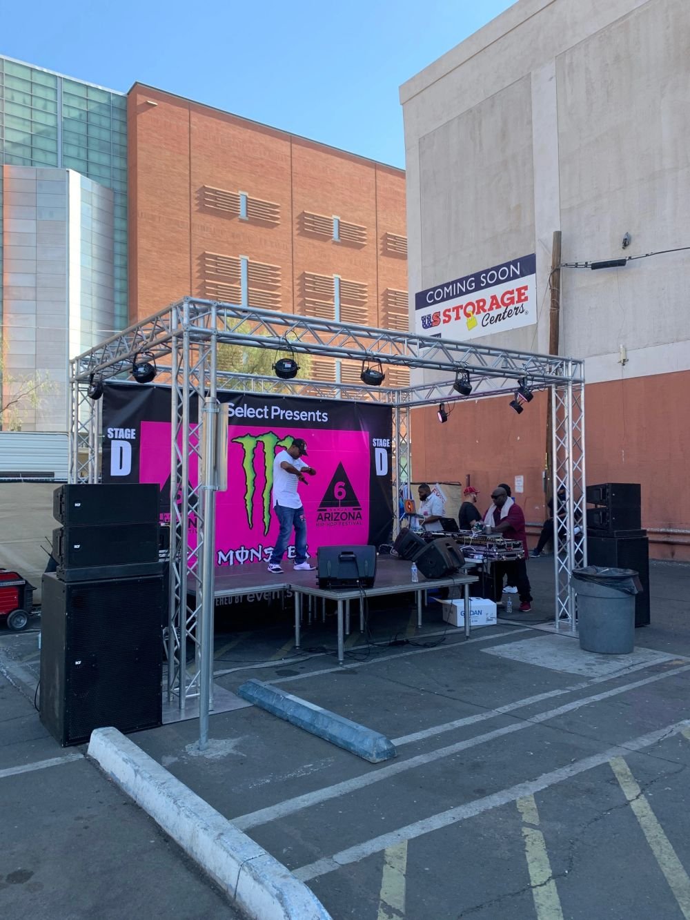 Stage lighting rig mid-performance